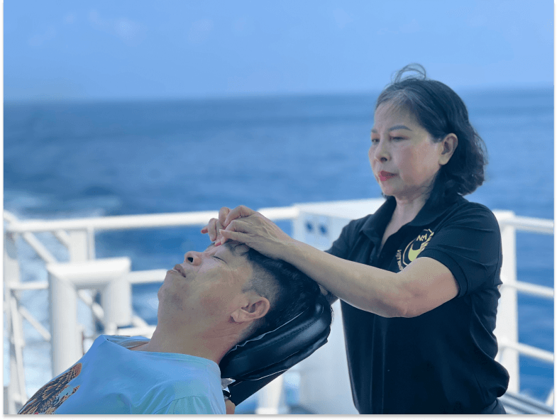 Shiatsu trên Ghế